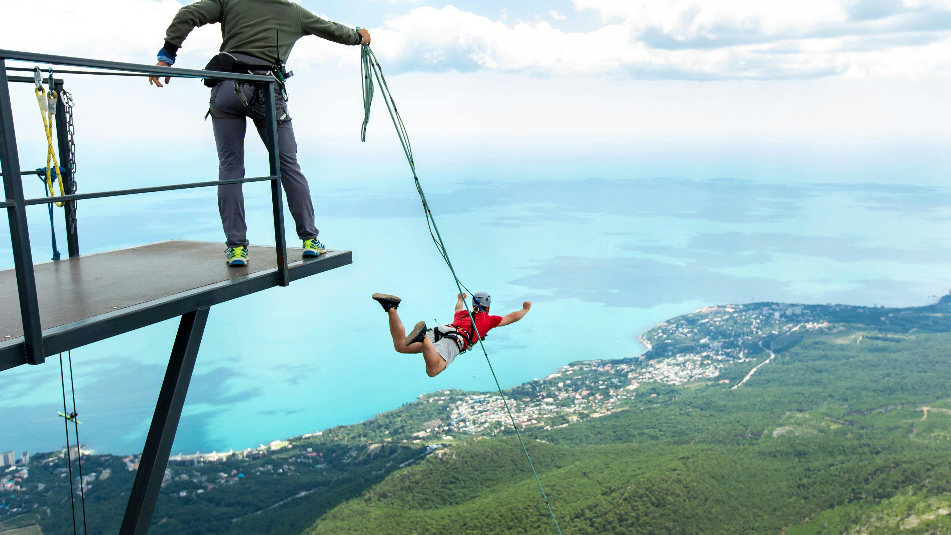Ain Dubai Bungee Jumping